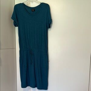 NWT Women’s Heather Teal Solid Casual Dress with Cinching & Pockets